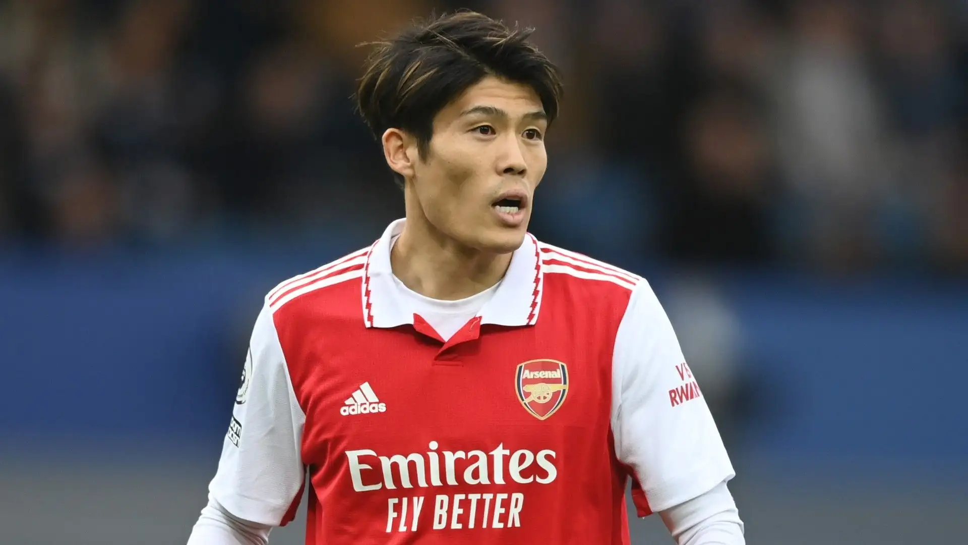 5- Dopo le ottime prestazioni in Italia, Takehiro Tomiyasu è stato acquistato dall'Arsenal per 18,60 milioni di euro
