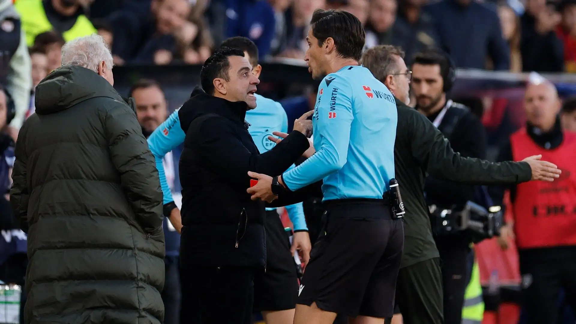 Xavi non ha gradito per nulla l'arbitraggio del signor Munuera Montero