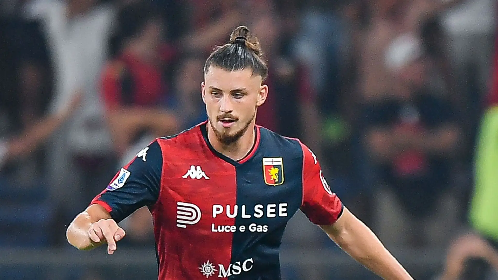 Il giocatore rumeno, 21 anni, è seguito anche da diversi club di Premier League