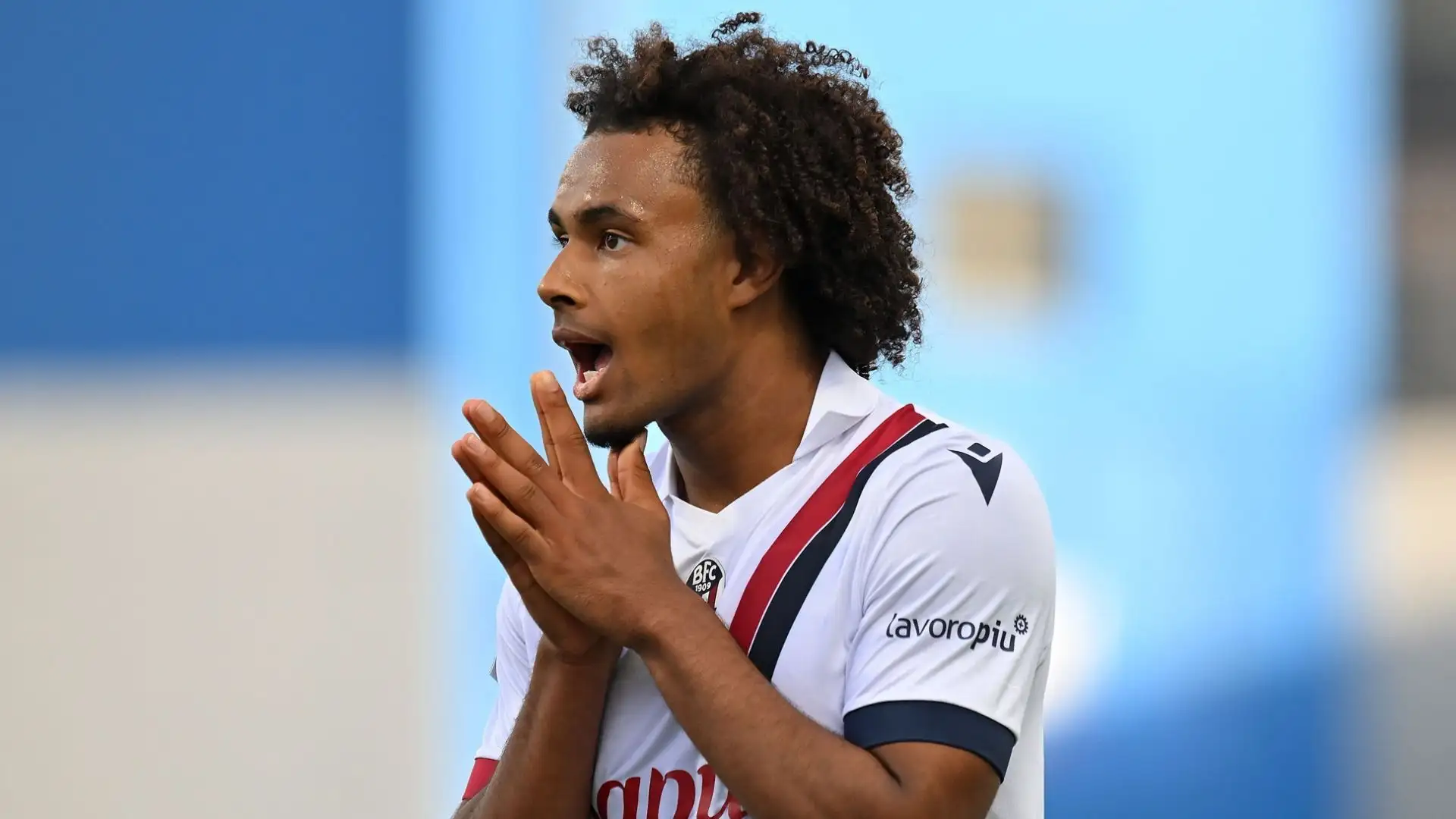I rossoneri nelle ultime settimane hanno seguito attentamente l'attaccante del Bologna Joshua Zirkzee