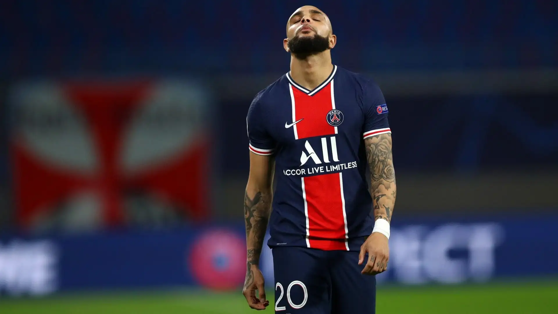 La società francese a gennaio proverà in tutti i modi a cedere Layvin Kurzawa
