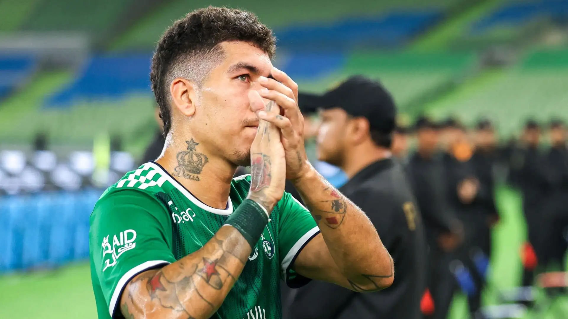 L'ostacolo più grande è il mega contratto, a cui l'ex attaccante Red dovrà rinunciare se vorrà tornare a giocare nel calcio europeo