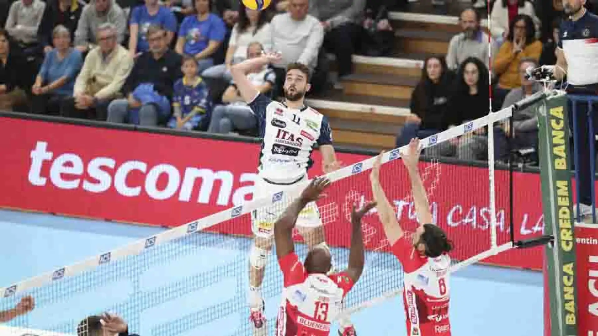 Michieletto (18) e Rychlicki (16) hanno avuto la meglio su Recine, Simon e Lucarelli.