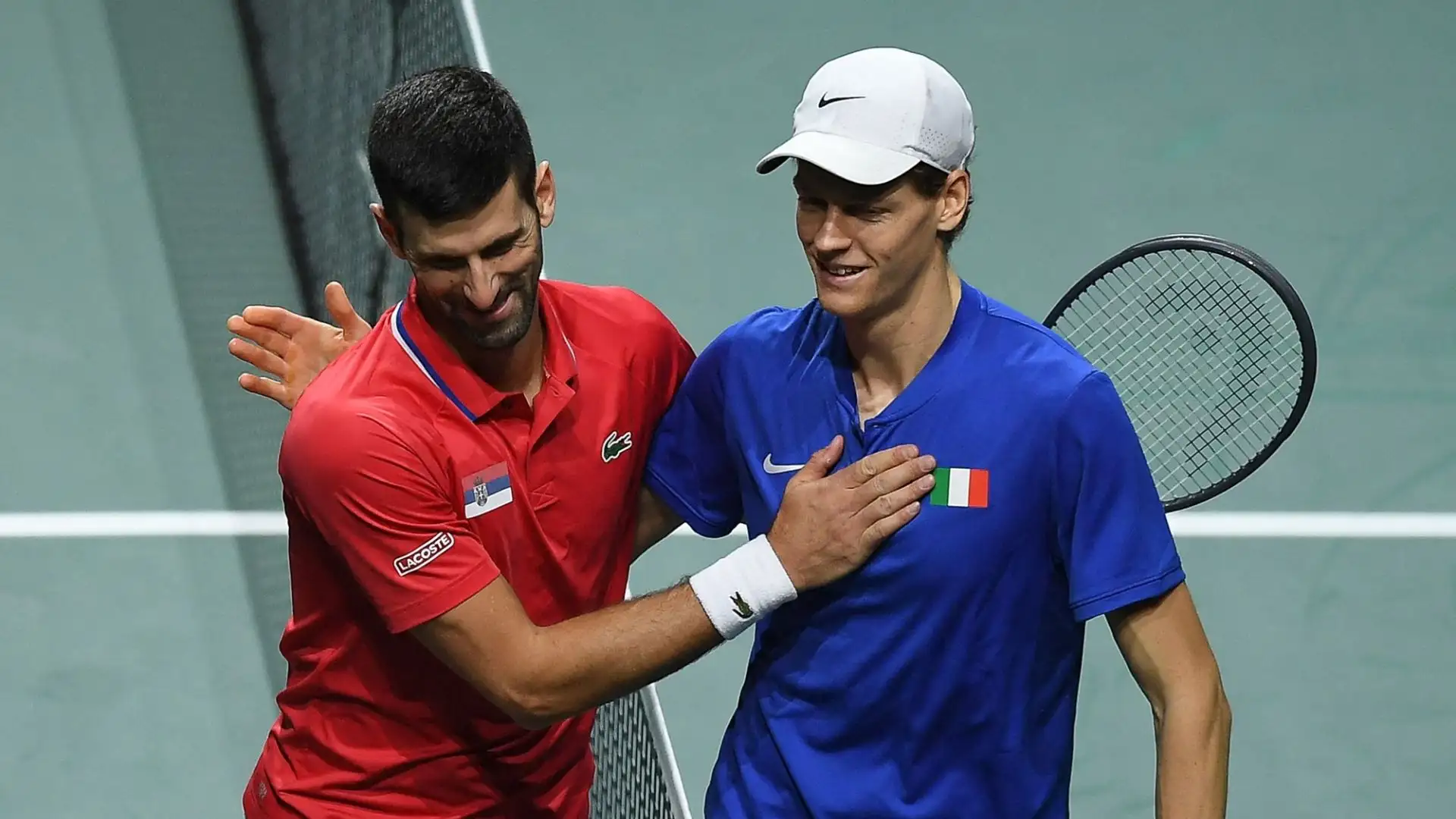 Stupito Djokovic si è complimentato con Sinner alla fine della partita