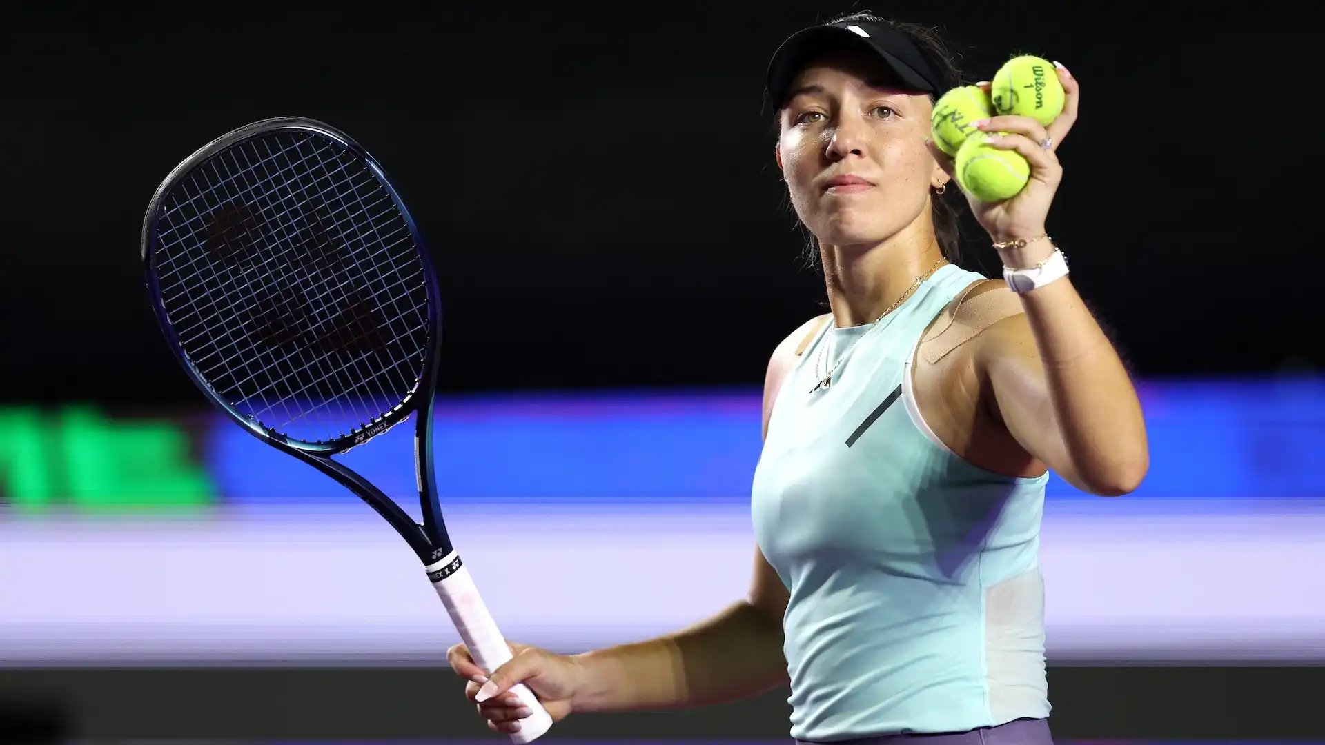 WTA Finals: Jessica Pegula travolge Coco Gauff e va in finale, interrotta Sabalenka-Swiatek