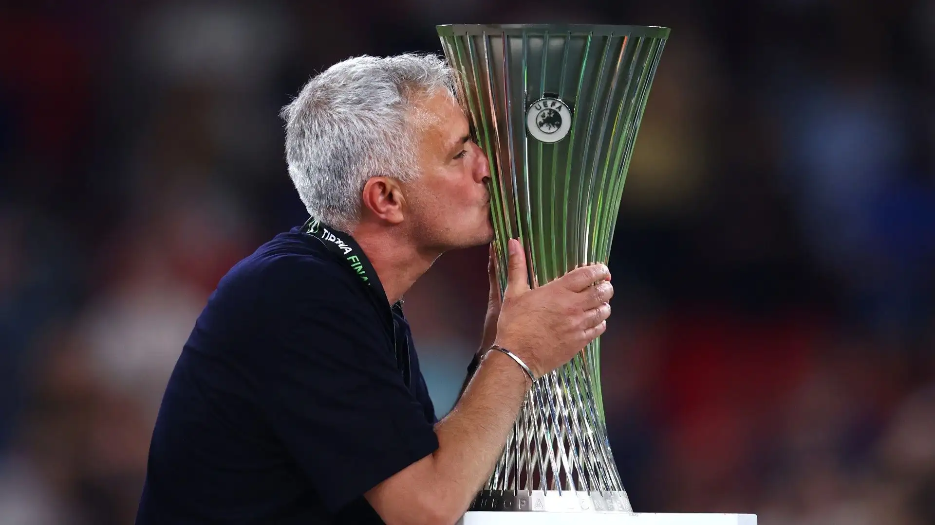 L'ex Wolverhampton sarebbe una soluzione di ripiego, un traghettatore in attesa di José Mourinho
