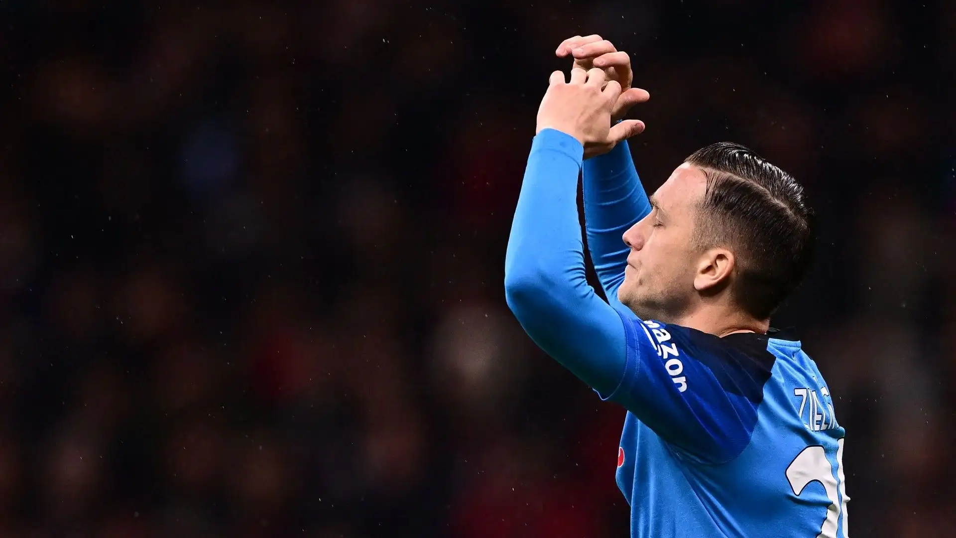 Zielinski vorrebbe rimanere al Napoli ma la sua richiesta è ben distante dall'offerta di De Laurentiis

