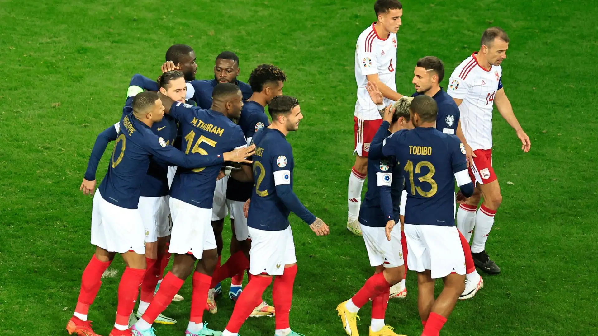 A farsi espellere è stato Ethan Santos