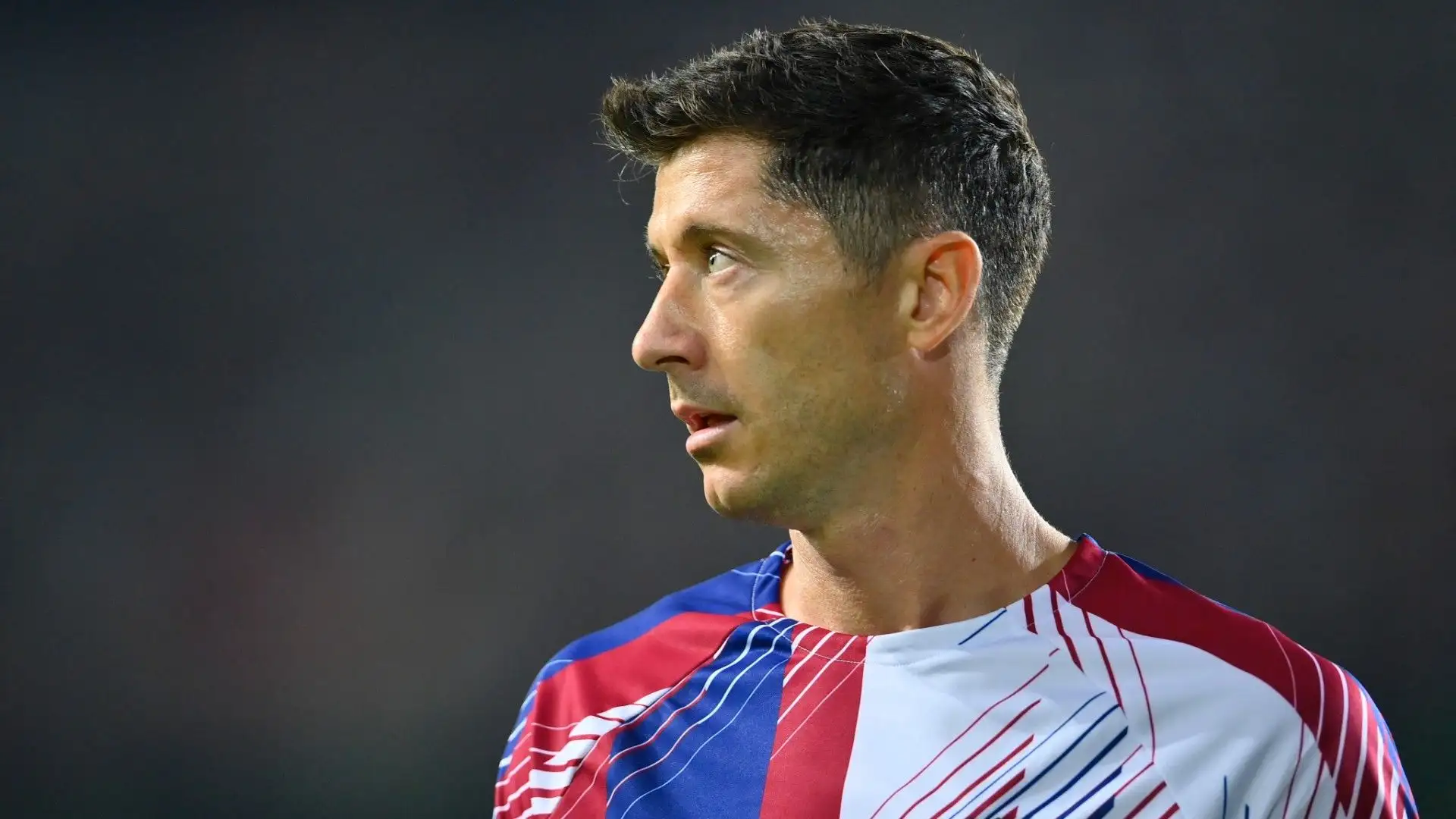 Il calciatore polacco ha un contratto con i blaugrana fino al 2026 ma potrebbe lasciare anzitempo la squadra di Xavi
