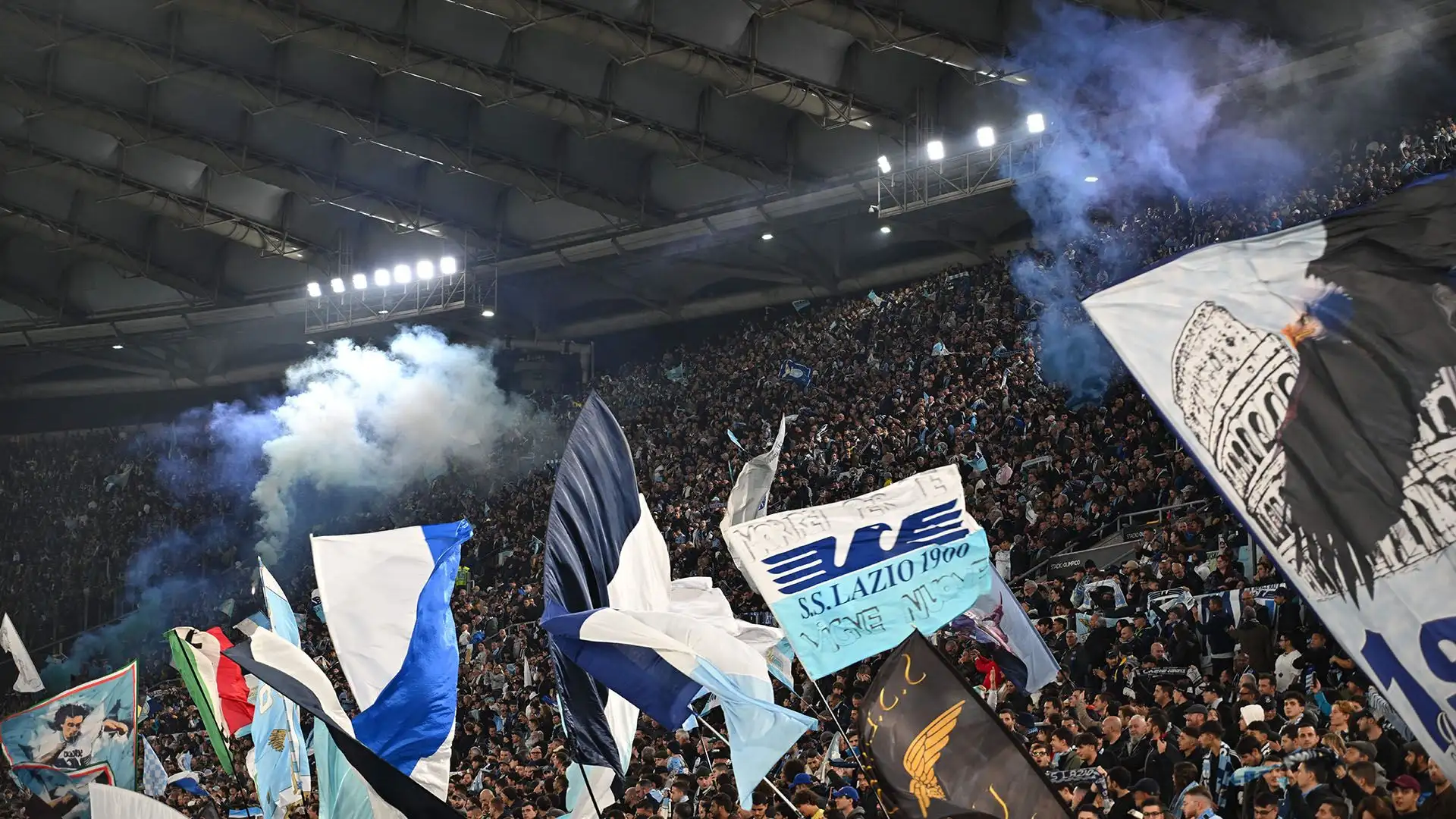 Olimpico tutto esaurito con oltre 62mila tifosi