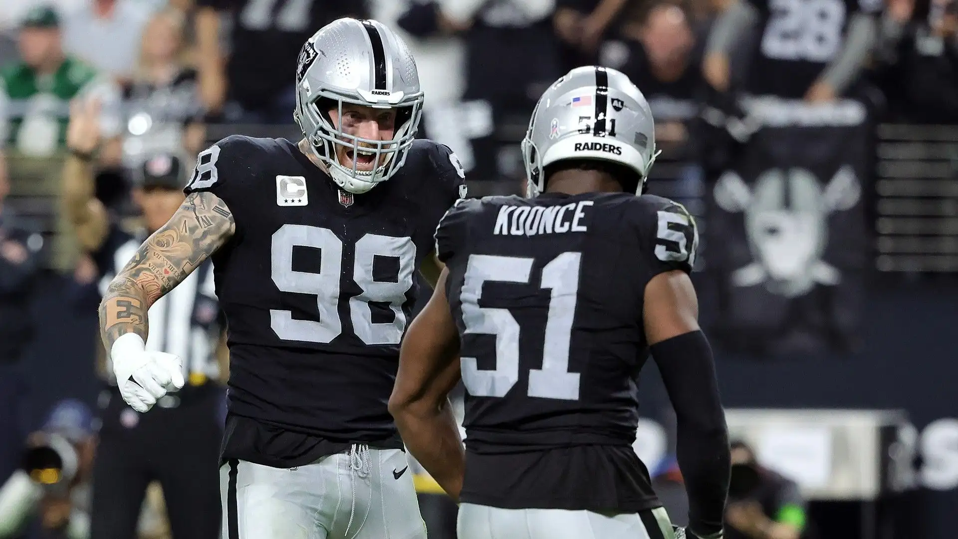 8- 6,2 miliardi di dollari il valore dei Las Vegas Raiders, football americano
