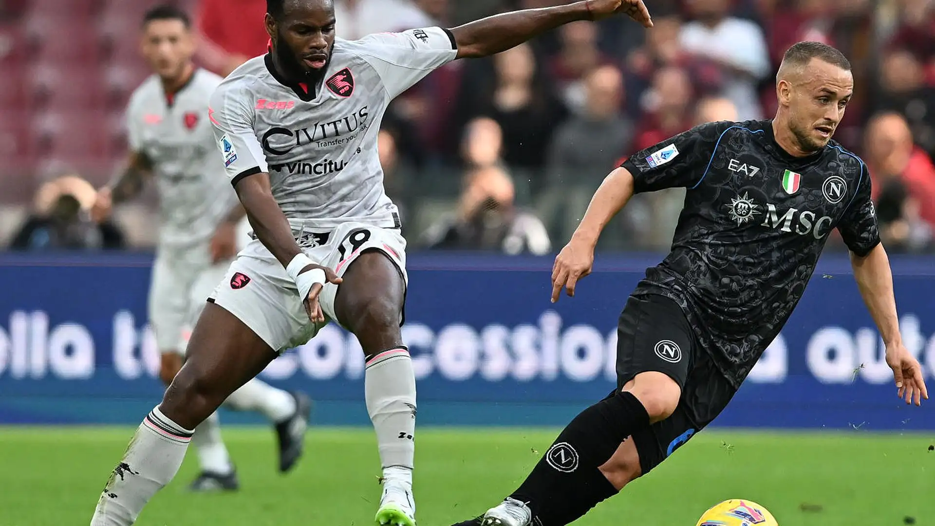 I campioni d'Italia sono saliti a 21 punti