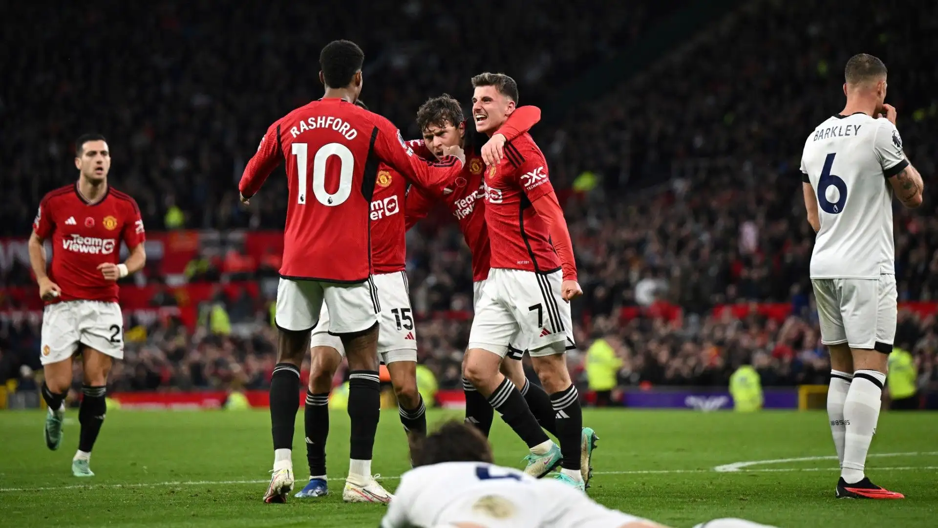 A decidere la sfida è stato il gol del difensore svedese Lindelof