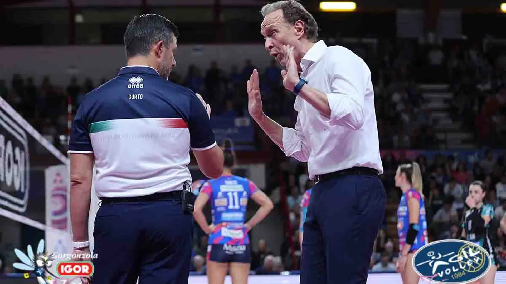 Nel primo set, la capolista ha subito tre ace praticamente consecutivi di Dana Rettke, non specialista della battuta, e in generale è andata in crisi in ricezione.