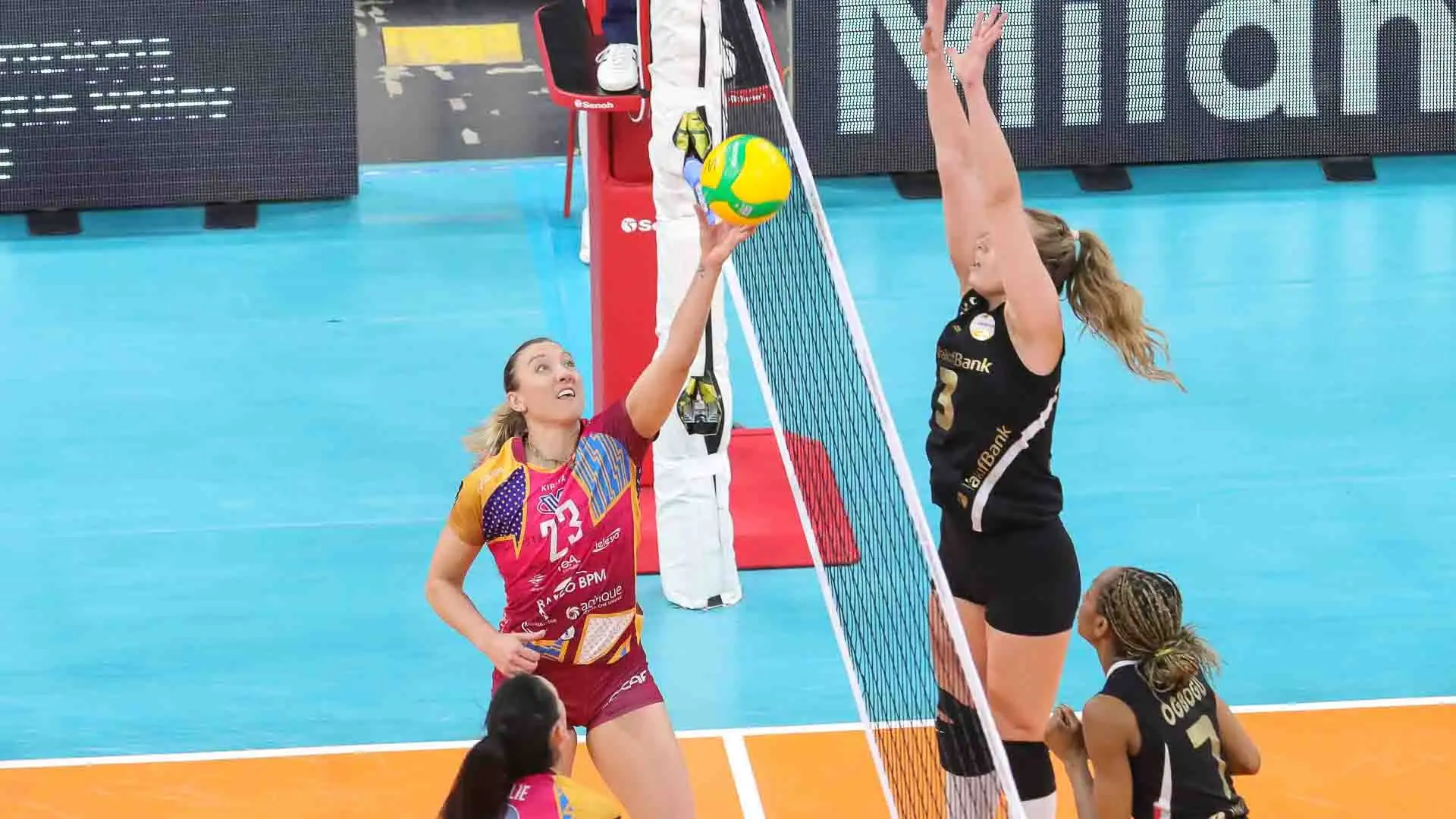 Alessia Orro, la palleggiatrice del Allianz Vero Volley Milano, ha sottolineato l'importanza di utilizzare tutte le forze della squadra, il duro lavoro svolto in palestra e l'atteggiamento giusto per conquistare la vittoria.