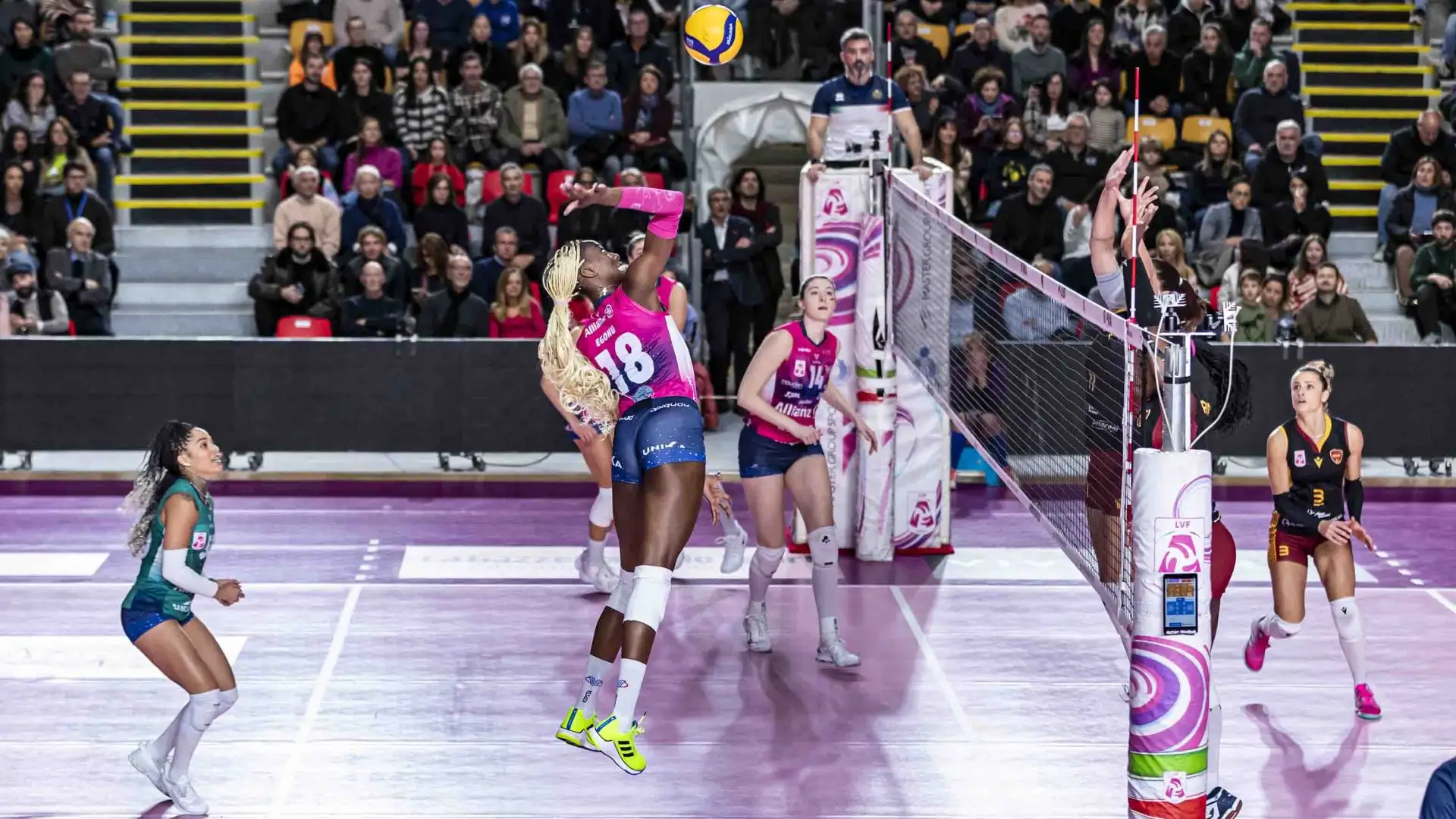 Conquistata così la sua ottava vittoria stagionale e la quarta consecutiva. 