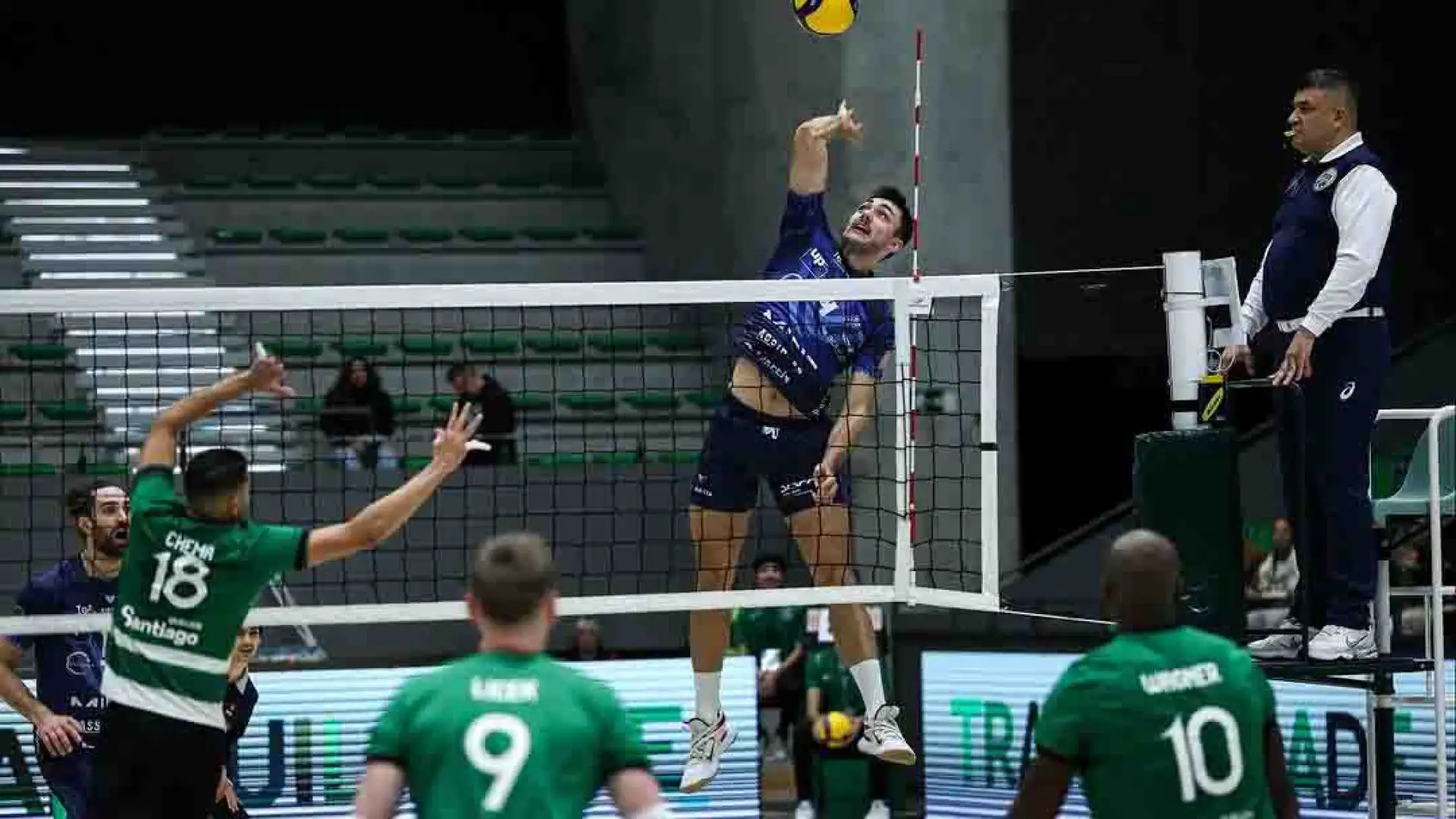 Non solo calcio per i biancoverdi che primeggiano anche nel volley.