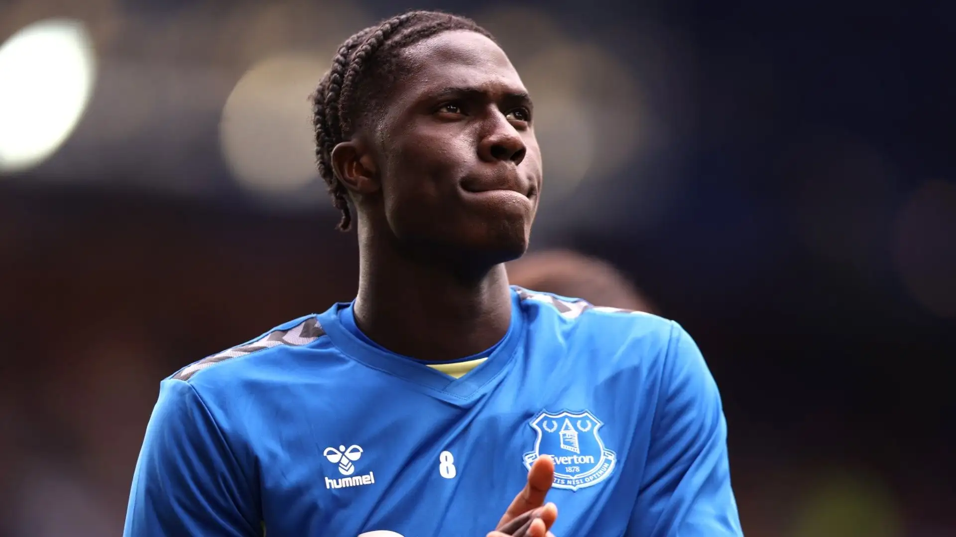 Stando alle informazioni della stampa inglese, il club tedesco avrebbe puntato Amadou Onana
