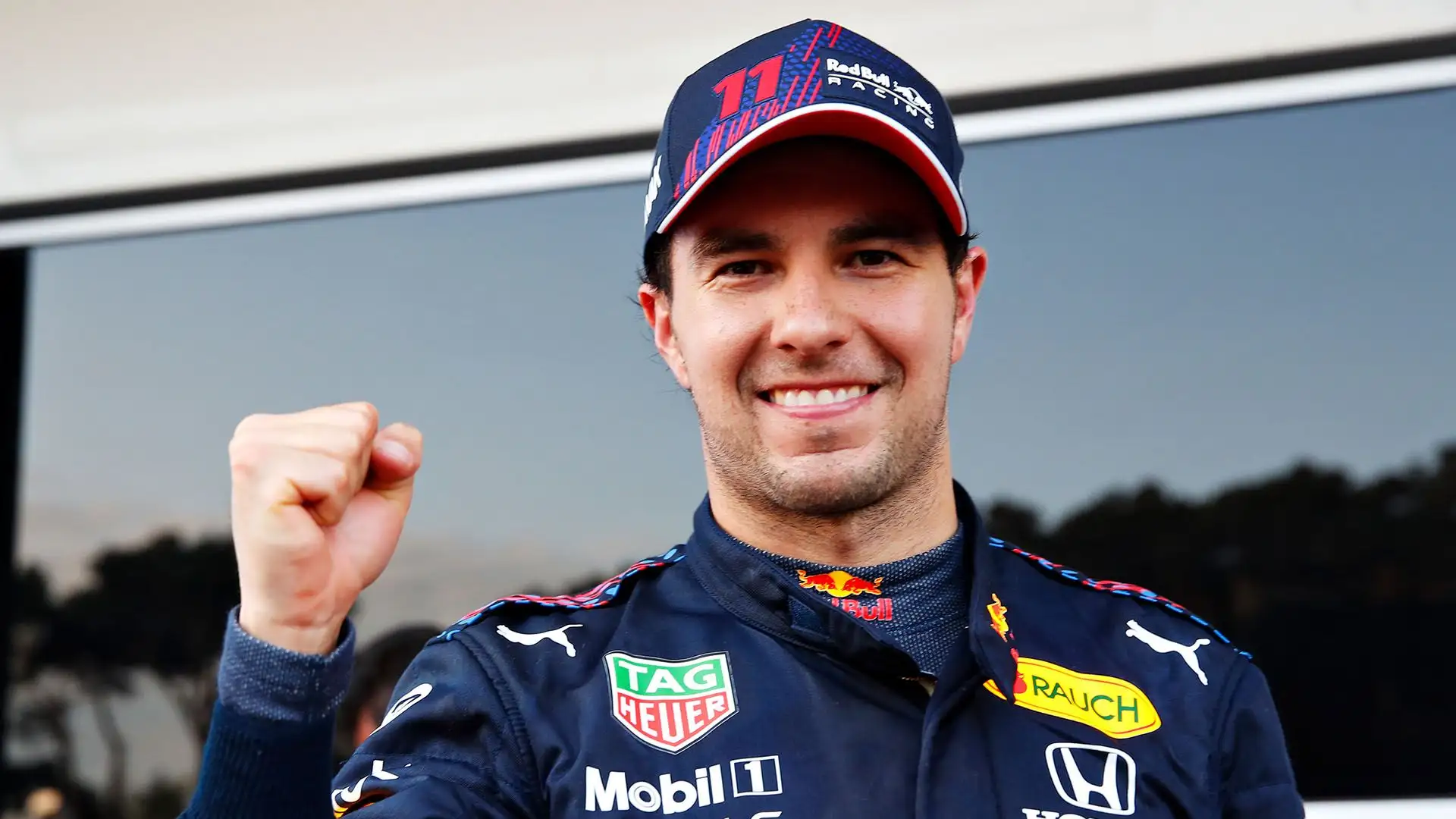 Secondo i rumors, la Red Bull non è disposta ad accettare i cali che ha avuto il messicano quest'anno, ed è pronta a sostituirlo durante il campionato