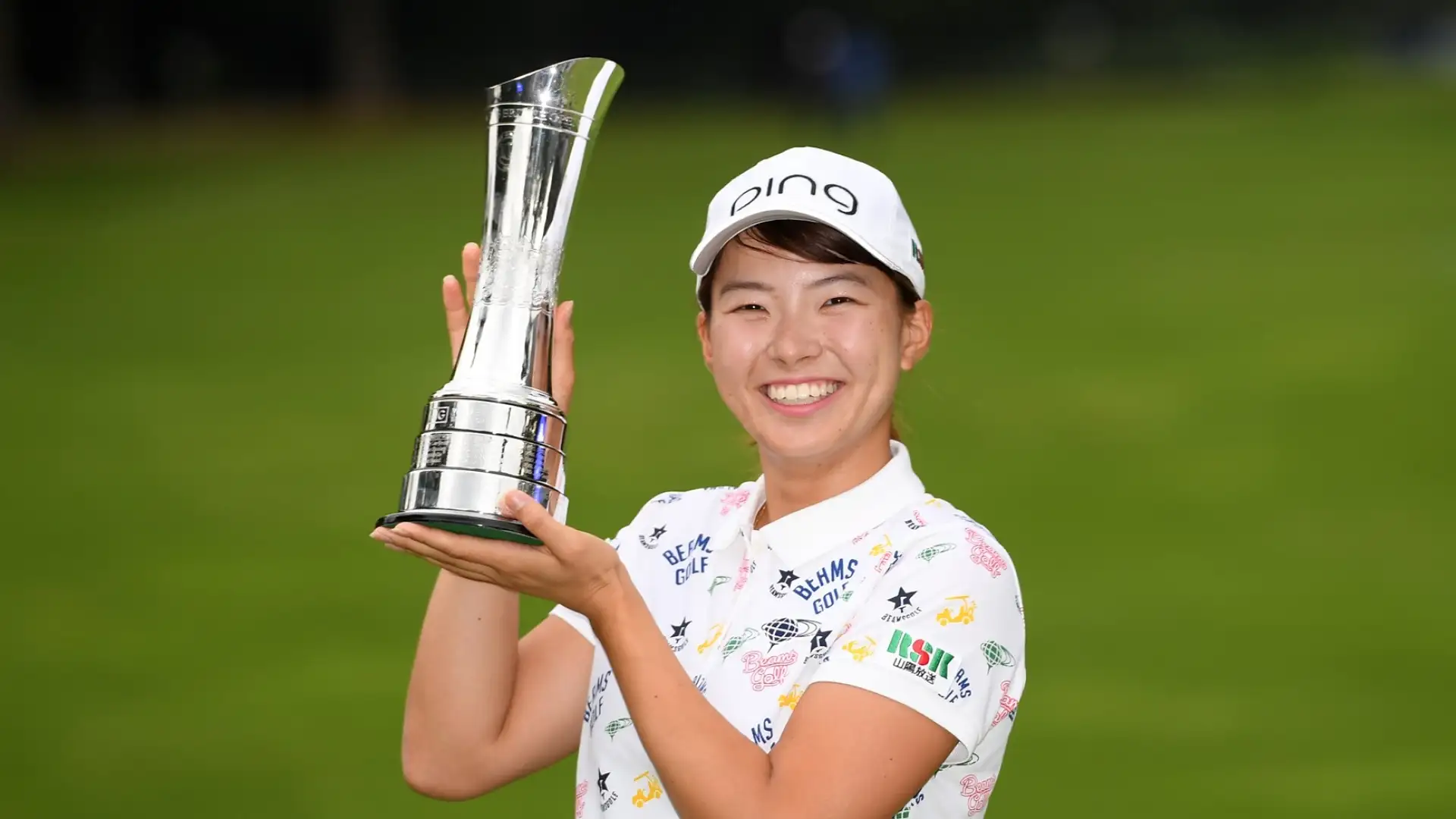 3 Hinako Shibuno (golf): premi in denaro ¥259,100,001 ($1,694,350). Gareggia in LPGA