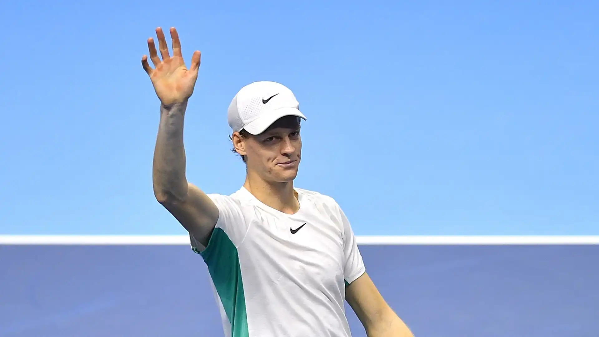 Jannik Sinner è in semifinale alle ATP Finals! L’azzurro ringrazia Hubert Hurkacz e fa la storia