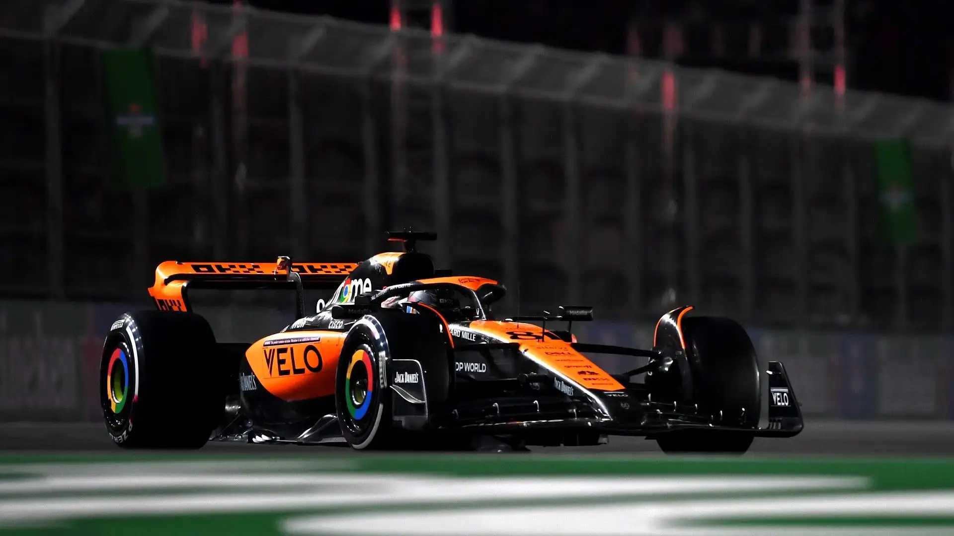 4- 1.56 miliardi di dollari è il valore complessivo della McLaren
