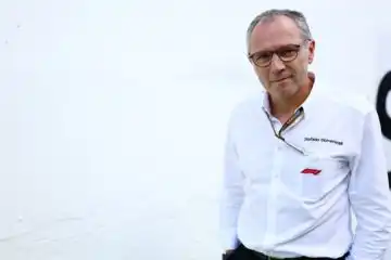 Stefano Domenicali, promessa ai fan della F1: “Più lotte nel 2024”