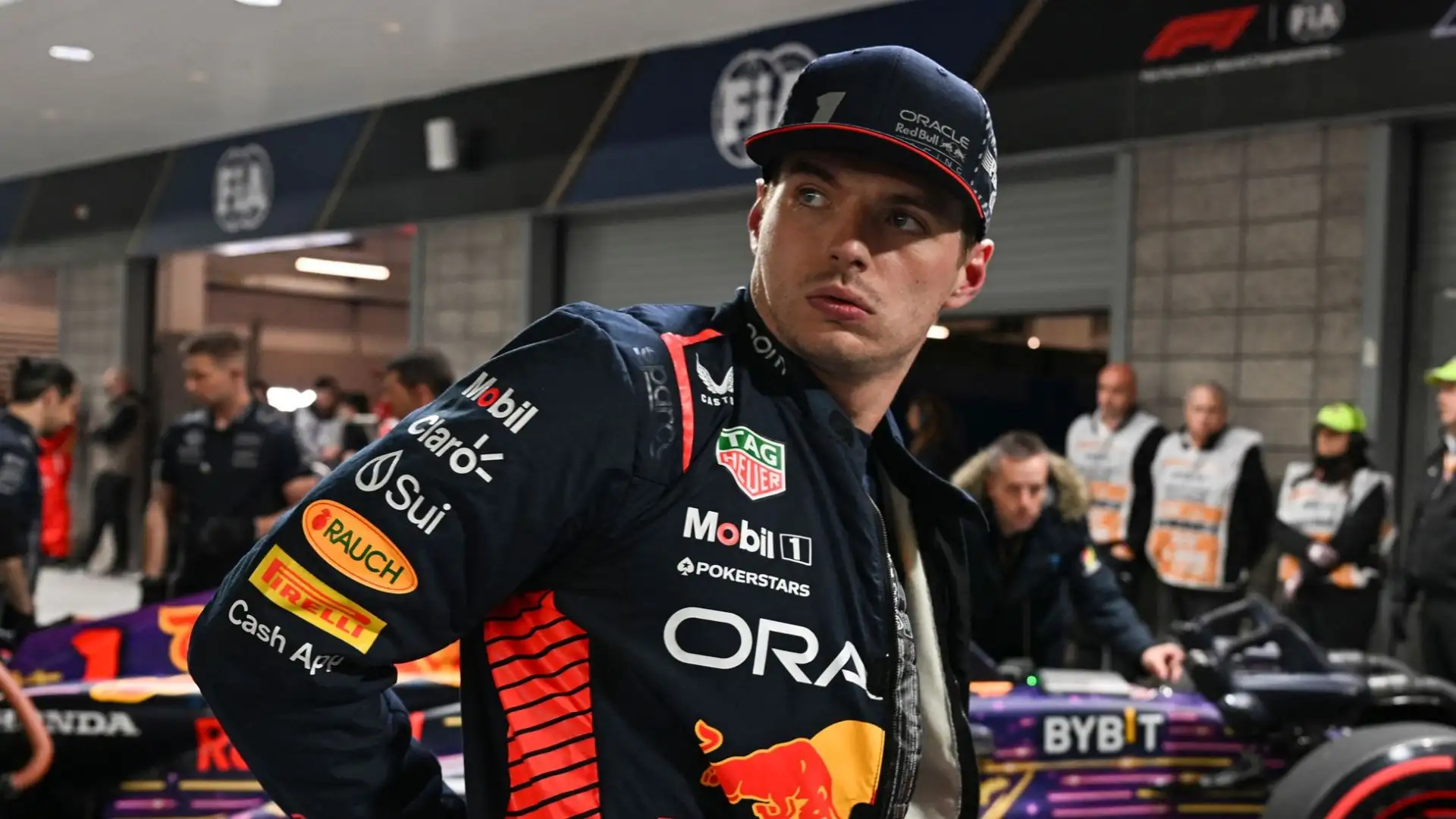 Verstappen ha commentato ironicamente il risarcimento di 200 dollari: "Allora ci guadagnano anche qui"