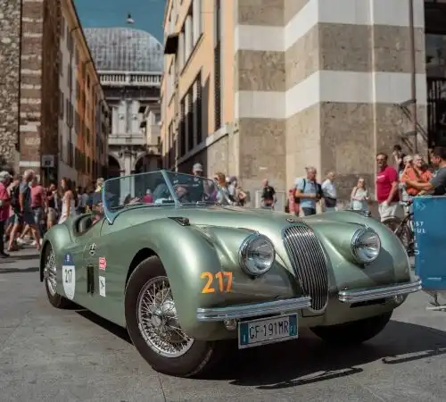 1000 Miglia, uno spettacolo di automobili: le foto