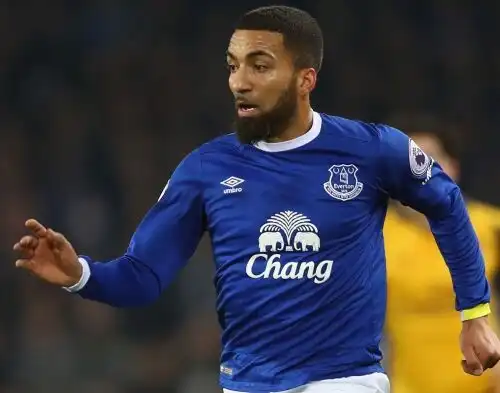 Troppo stress: Lennon finisce in ospedale