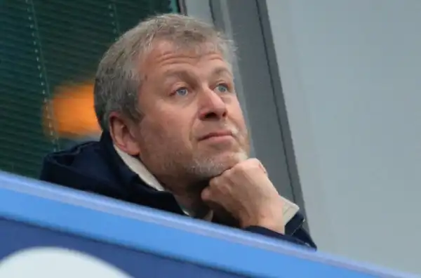 Guerra in Ucraina, Roman Abramovich lascia la gestione del Chelsea