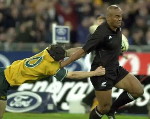 Addio a Jonah Lomu