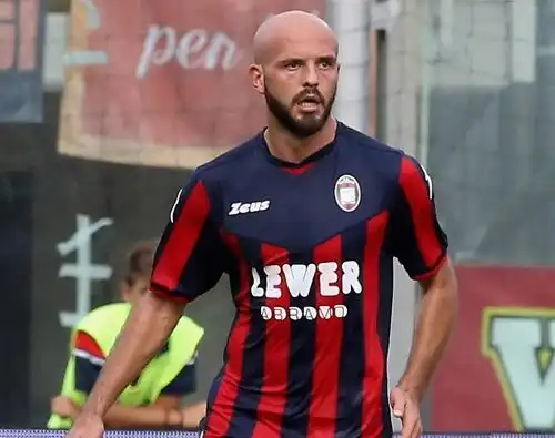 Ajeti tra la B e la A di Albania