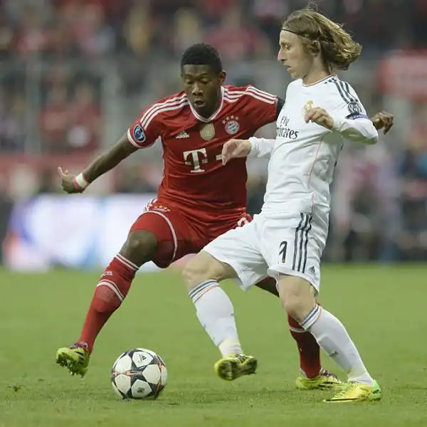 Alaba 5,5. Onore al nazionale austriaco che è l'unico giocatore del Bayern a non abbandonarsi alla resa, nemmeno nella ripresa. Anche se chi doveva marcare Ramos era lui.