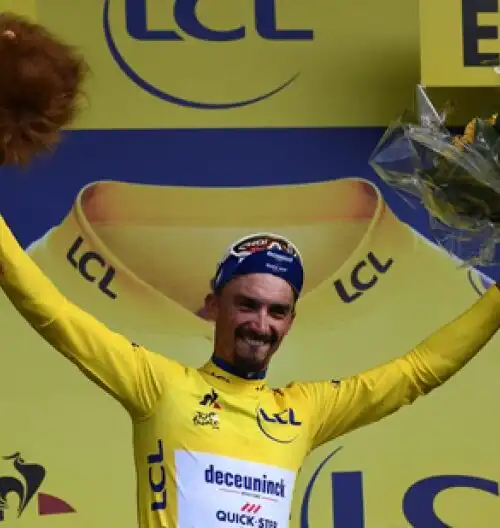 Tour, impresa Alaphilippe: tappa e maglia