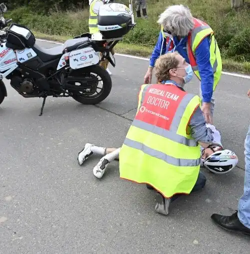 Alaphilippe finisce male la stagione: le foto