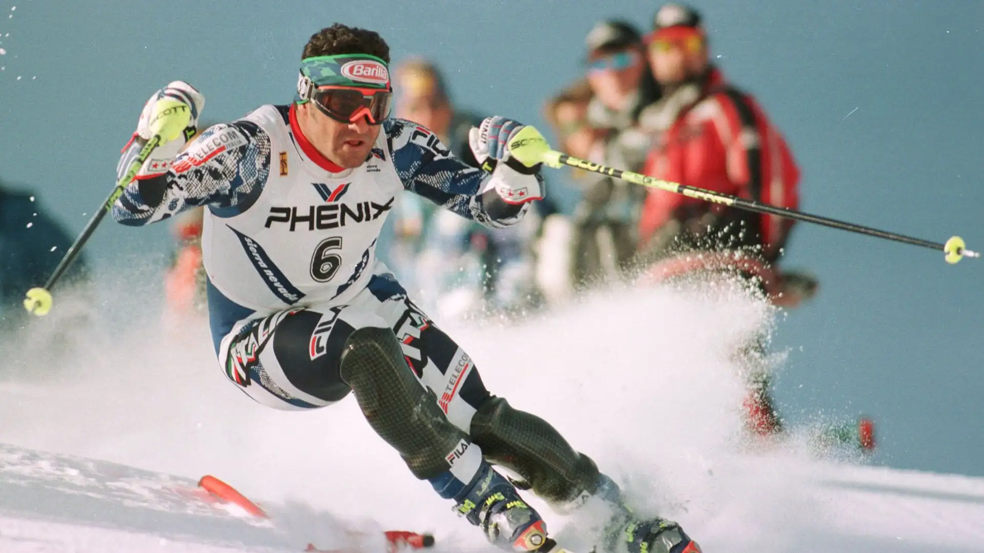 Con cinquanta vittorie complessive è al quarto posto tra i più vincenti in Coppa del Mondo (35 in slalom e 15 in gigante)
