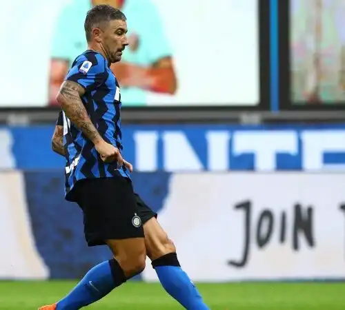 Inter, anche Kolarov è positivo al coronavirus