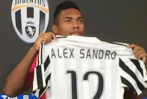 Roberto Carlos: “Mi rivedo in Alex Sandro”