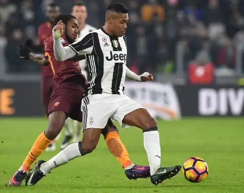 Juventus, rinnovi per Lichtsteiner e Alex Sandro