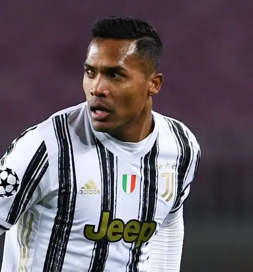 Juve: Alex Sandro positivo al Coronavirus. Cosa succede ora