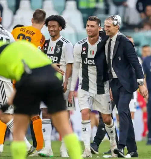 Coro Juventus: “Grazie, Allegri”