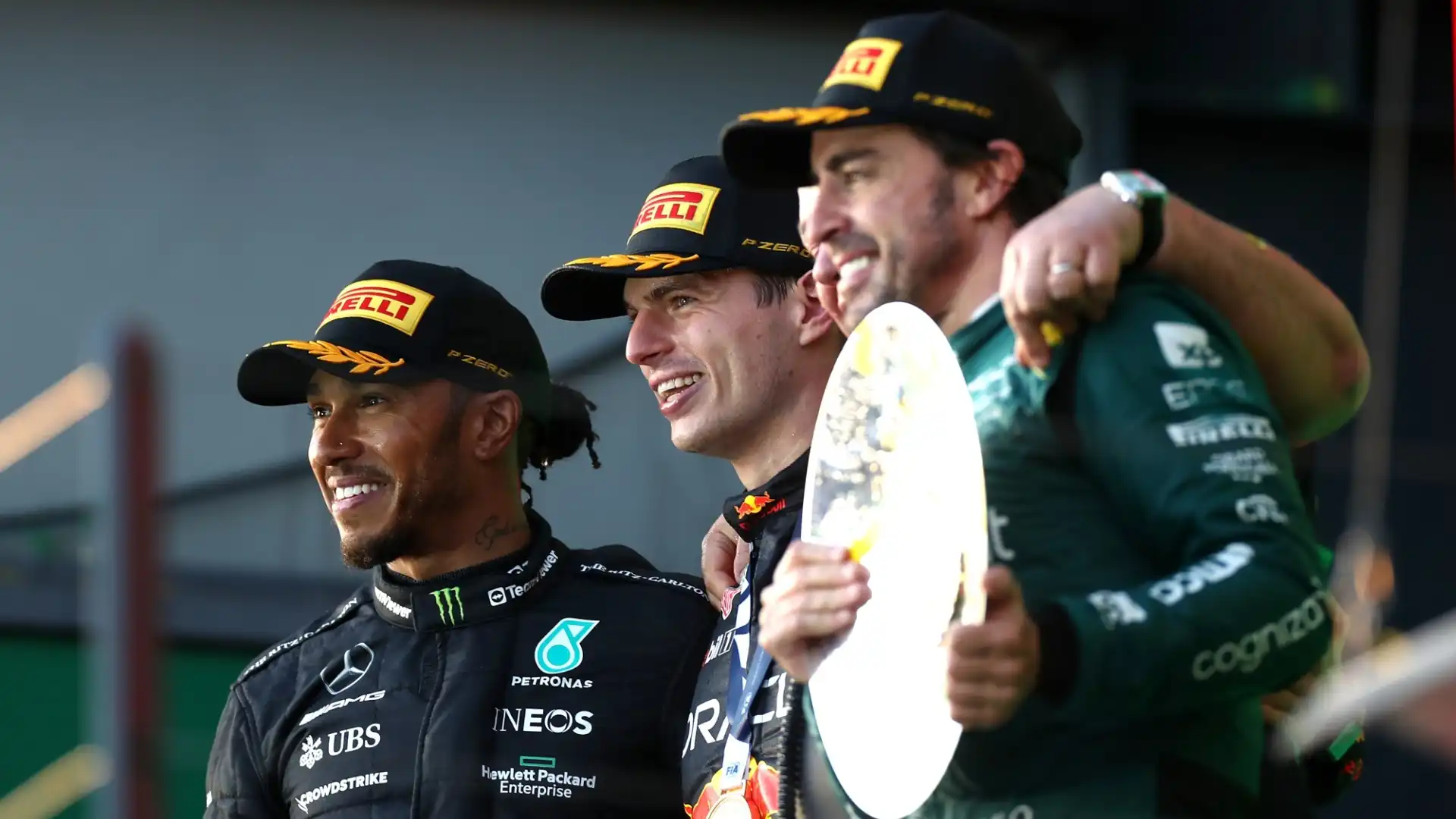 Fernando Alonso sta facendo discutere per alcune parole su Lewis Hamilton e Max Verstappen