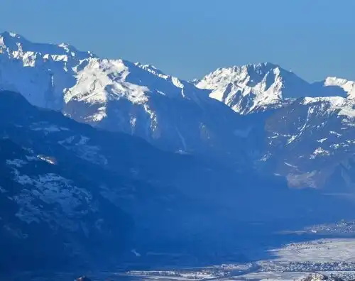 Tragedia sulle Alpi, morti 5 alpinisti italiani