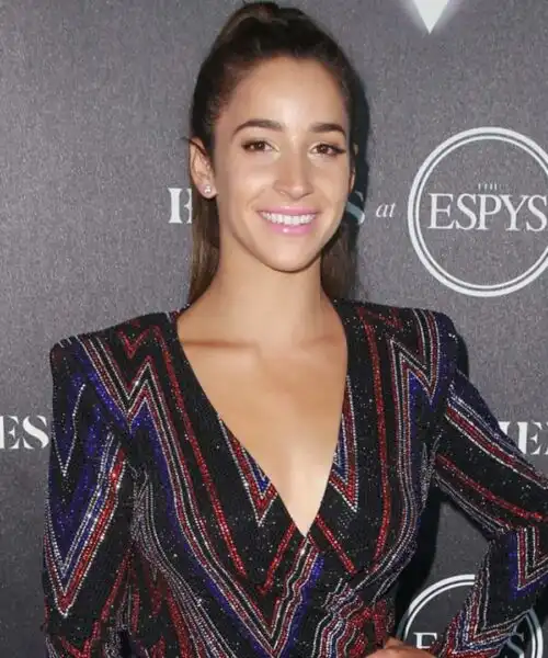 Aly Raisman lascia a bocca aperta: le foto dell’ex ginnasta dal fisico mozzafiato