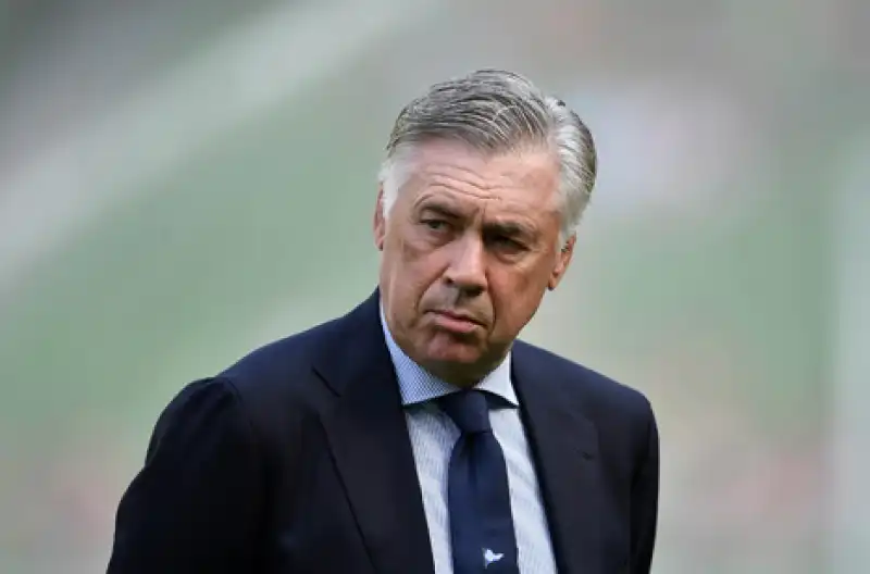 Napoli, Ancelotti chiama Barella