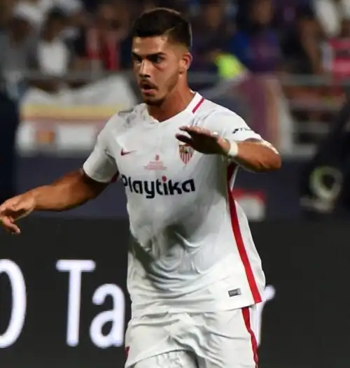 Il Milan chiede una contropartita per André Silva