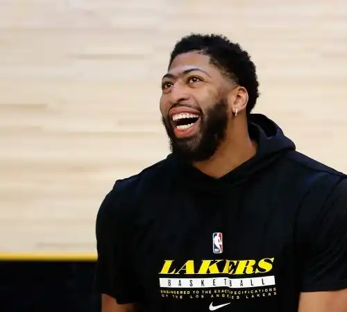 NBA: ritorno in campo amaro per Anthony Davis