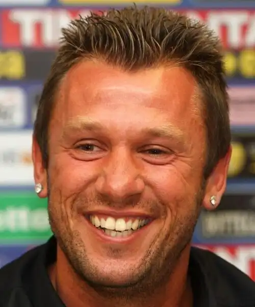 Antonio Cassano: le tappe della sua carriera in immagini