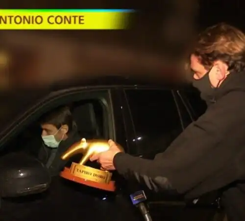 Inter, Antonio Conte rifiuta il Tapiro d’Oro